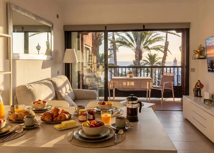 Elena's Ocean Oasis Apartamento